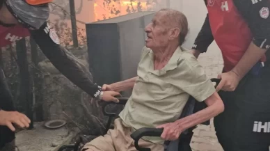 İHH Arama Kurtarma İzmir ekibi, Seferihisar'daki yangında evi yanan engelli kişiyi kurtardı