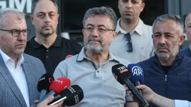 Bakan Yumaklı: 8 aktif yangın var, 4 tanesi kısmen kontrol altına alındı