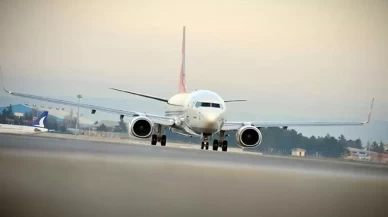 Katar, ülkedeki hava trafiğini durdurdu