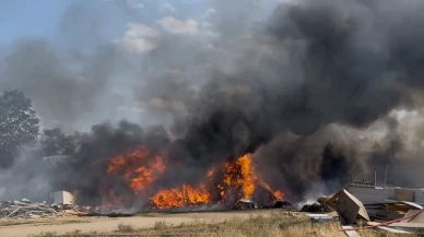 Çorlu’da 5 bin 600 ot balyası alev alev yandı