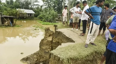 Hindistan'da muson felaketi: Son 2 günde 30 kişi öldü