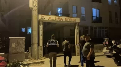 Bir kadın evinde bıçaklanarak öldürüldü!