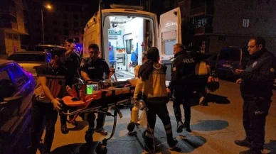 Baba oğluna bıçakla saldırdı