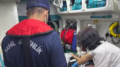 Özel teknede rahatsızlanan vatandaşa tıbbi tahliye