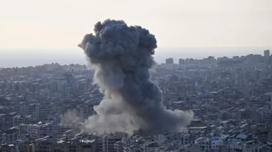 İsrail ordusu, Lübnan'ın güneyinde bir binayı bombaladı
