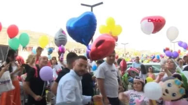 İzmir’de balonlar kanser tedavisi gören çocuklar için uçuruldu