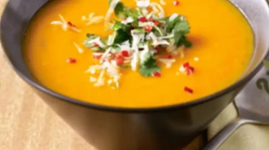 Alerjik bebekler için tatlı patates ve balkabağı çorbası