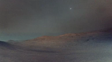 Mars yüzeyinden çekilen büyüleyici görüntü: Deimos Ay’ı