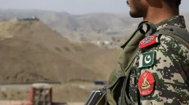 Pakistan'da bütçede savunma harcamaları yüzde 20 artırıldı