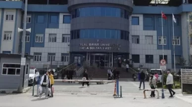 Bıçaklı kavgada ağır yaralanan adam yaşamını yitirdi