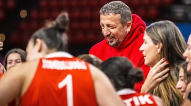 Hidayet Türkoğlu: “A Milli Kadın Basketbol Takımımız bizi gururlandırdı”