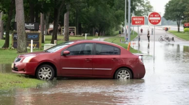 ABD'deki sel felaketinde hayatını kaybedenlerin sayısı 104'e çıktı