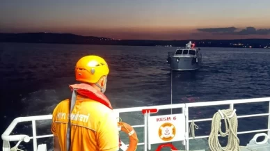 Çanakkale Boğazı’nda sürüklenen teknedeki 6 kişi kurtarıldı