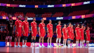 Filenin Efeleri, Japonya'da sahneye çıkıyor