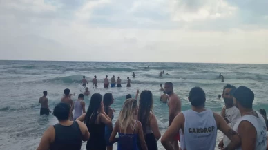 Hatay'da denizde boğulma tehlikesi geçiren kişi kurtarıldı