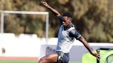 Fenerbahçe, Portekiz kampında hazırlıklarına devam etti