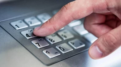 ATM'lerde yeni dönem: Bunu yapmayan para çekemeyecek!