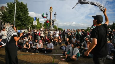 Amsterdam'da Gazze'deki açlığa dikkat çekmek için protesto düzenlendi