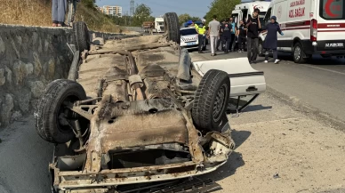 Kocaeli'de otomobil devrildi: 4 kişi yaralandı