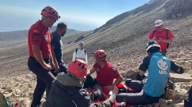 Mahsur kalan dağcılara böyle ulaşıldı