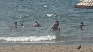 Yalova'da denizde boğulma tehlikesi geçiren çocuğu vatandaşlar kurtardı