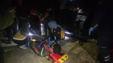 Konya'da kayalıklarda mahsur kalan 2 çocuk kurtarıldı