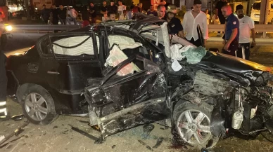 Köprü ayağına çarpan otomobil hurdaya döndü: 2 ağır yaralı