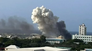 Somali'de askeri helikopter düştü