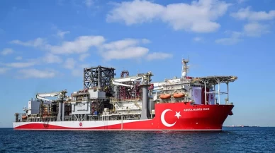 Bakan Bayraktar iki yeni sondaj gemisinin filoya katıldığını açıkladı