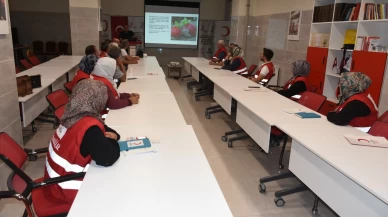 Türk Kızılay depremzede çiftçilere destek sunacak