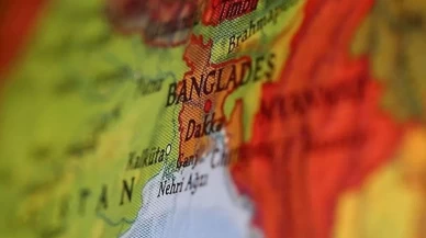 Bangladeş'te askeri uçak faciası