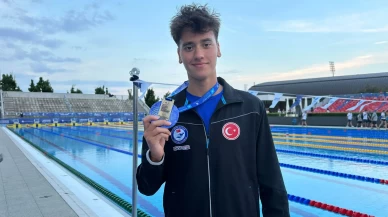 Milli yüzücü Kuzey Tunçelli, üst üste 3’üncü kez Avrupa gençler şampiyonu