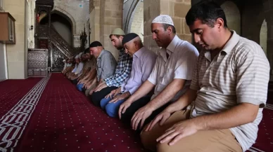 Namazın sünnetleri nelerdir? Müekked ve Gayr-i Müekked sünnetler