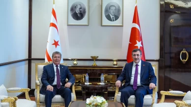 Cumhurbaşkanı Yardımcısı Yılmaz, KKTC Başbakanı Üstel ile görüştü