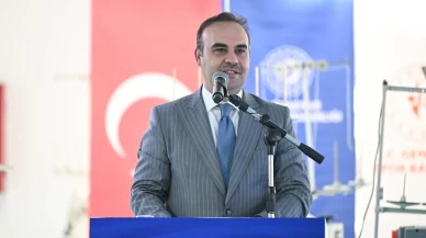 Bakan Kacır'dan LGS'de yüzde 1'lik dilime giren öğrencilere davet