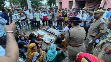 Hindistan’da tapınak izdihamı! Çok sayıda ölü ve yaralı var...