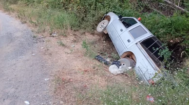 Yangın ekibine yemek götüren araç şarampole yuvarlandı