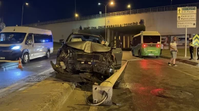 Arnavutköy’de otomobil direğe çarptı