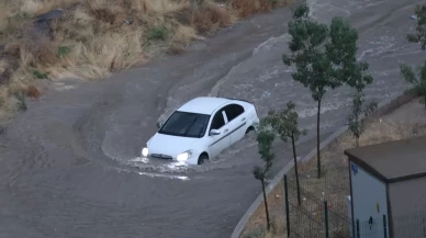Ankara'yı sağanak yağmur vurdu!