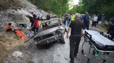 Kütahya'da korkutan kaza: İki otomobil çarpıştı, 5 yaralı