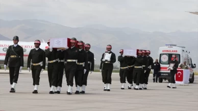 Kuzey Irak'ta şehit düşen 6 asker için Hakkari'de tören düzenlendi