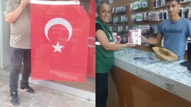 30 Ağustos Zafer Bayramı'nda esnafa Türk bayrağı dağıtıldı