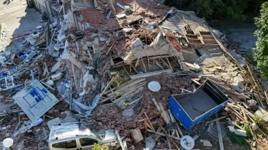 Balıkesir Sındırgı'da depremde yıkılan binanın sahibi tutuklandı