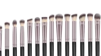 Kirli makyaj fırçaları cilt sağlığını tehdit ediyor