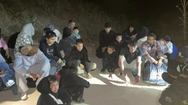 Yunanistan’ın geri ittiği 30 düzensiz göçmen kurtarıldı