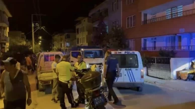 Kamyonetle gezerken polise yakalanan çocuk polis arabasına çarptı