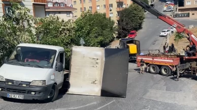 Jeneratör yüklü kamyon kaza yaptı