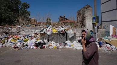 Çöp krizi büyüyor: İzmir’de sokaklar çöple dolu