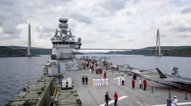 Mavi Vatan'ın koruyucuları İstanbul Boğazı'nda