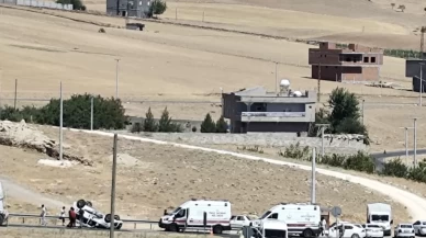 Diyarbakır'da otomobil takla attı: 2 yaralı